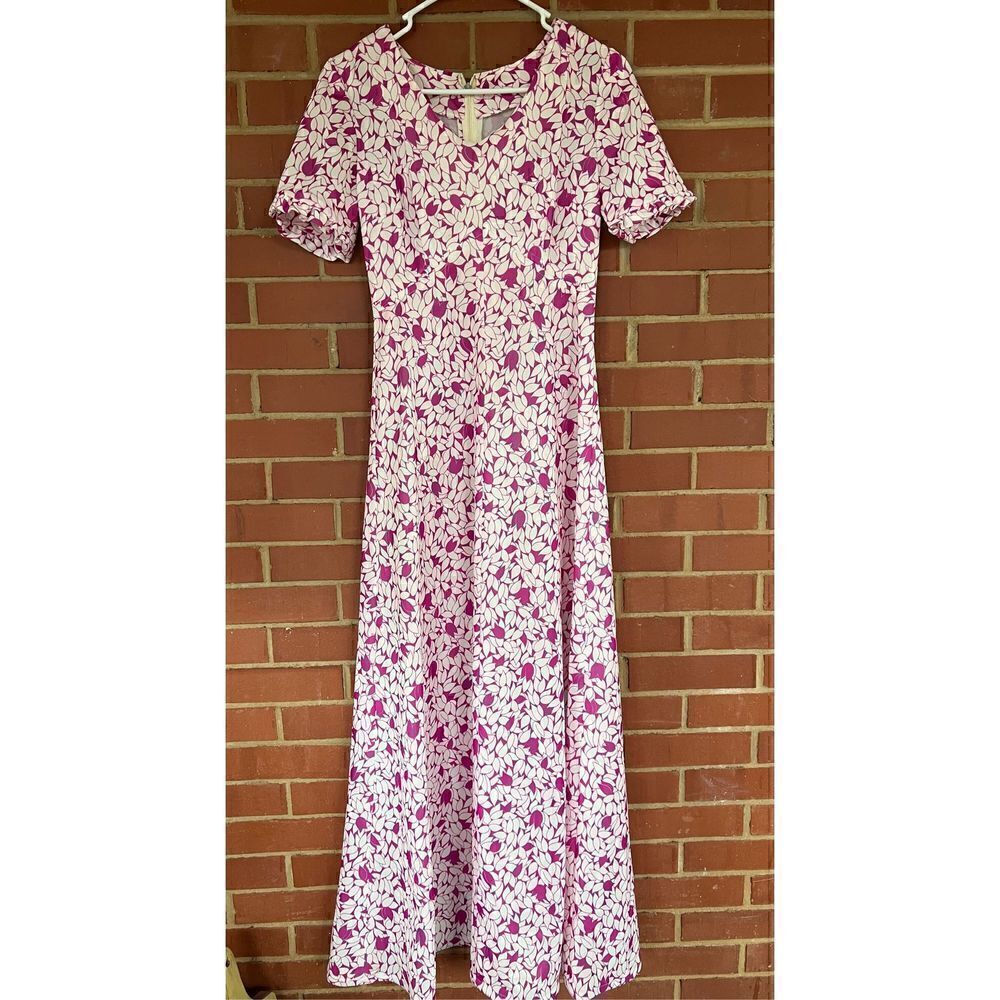 Vintage Dress - Read